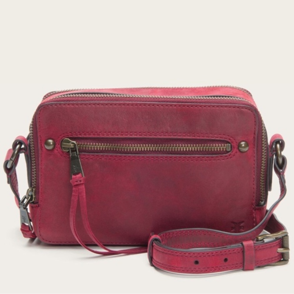 NWOT Frye zip camera bag sangria cross body. From smoke free home . Great bag
